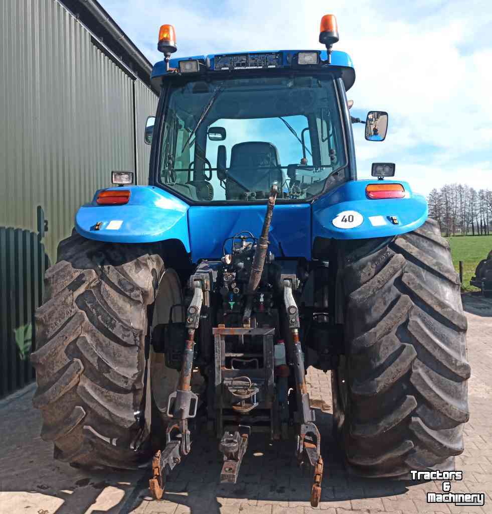 Tractors New Holland TG230