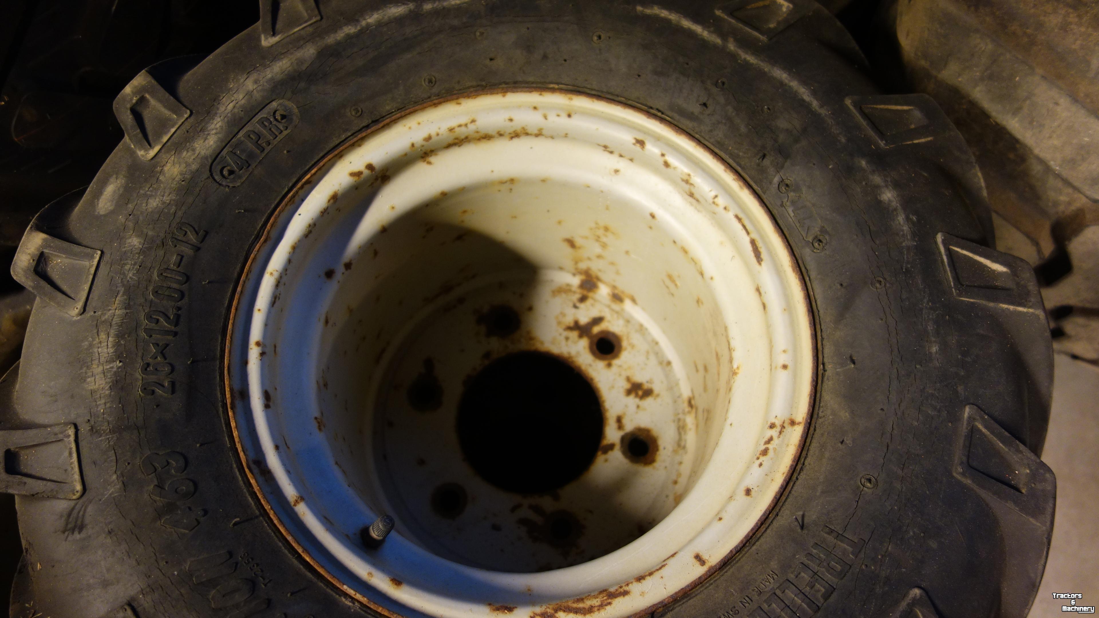 Wheels, Tyres, Rims & Dual spacers  Onbekend 26X1200-12