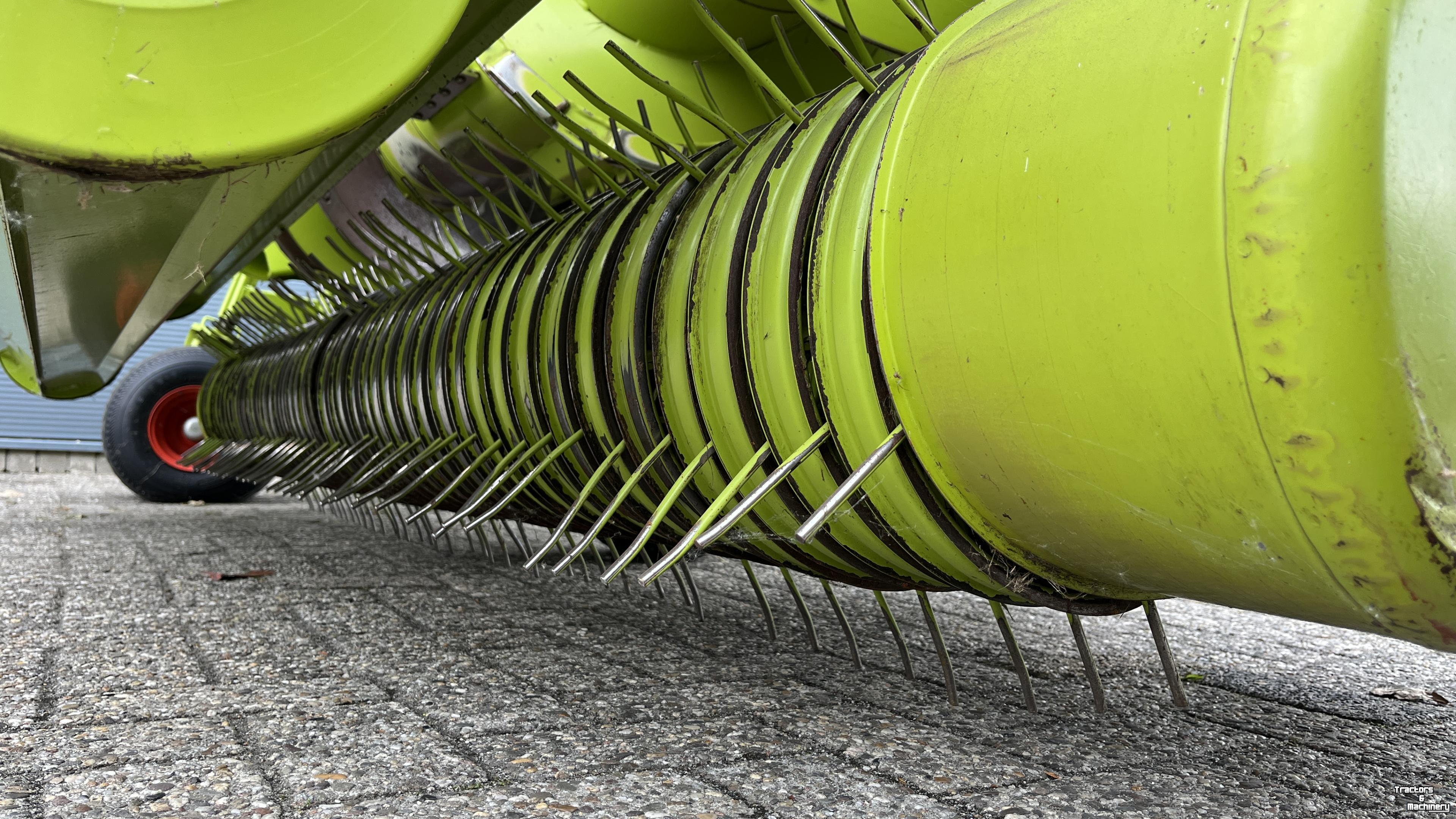 Cornhead Claas PICK UP 300 PRO T