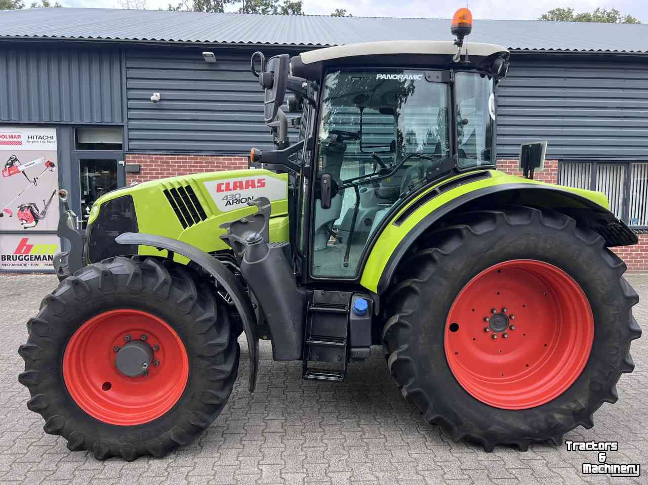 Tractor Claas Arion 430
