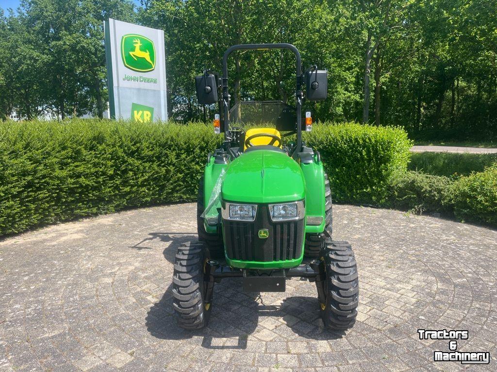 Small-track Tractor John Deere 3038E