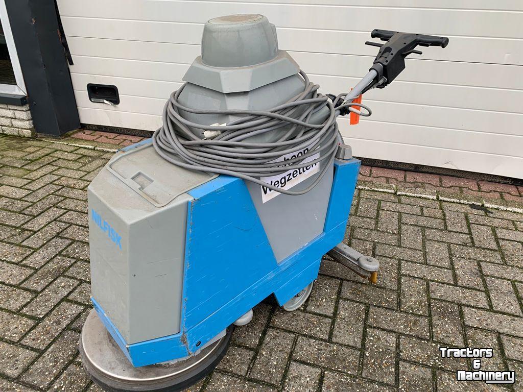 Scrubber driers Nilfisk C51 SCHROB-ZUIGMACHINE
