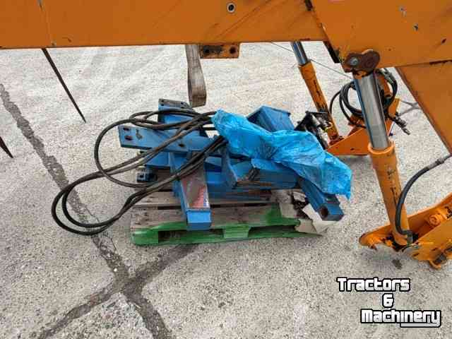 Front-end loader Condor 302 voorlader