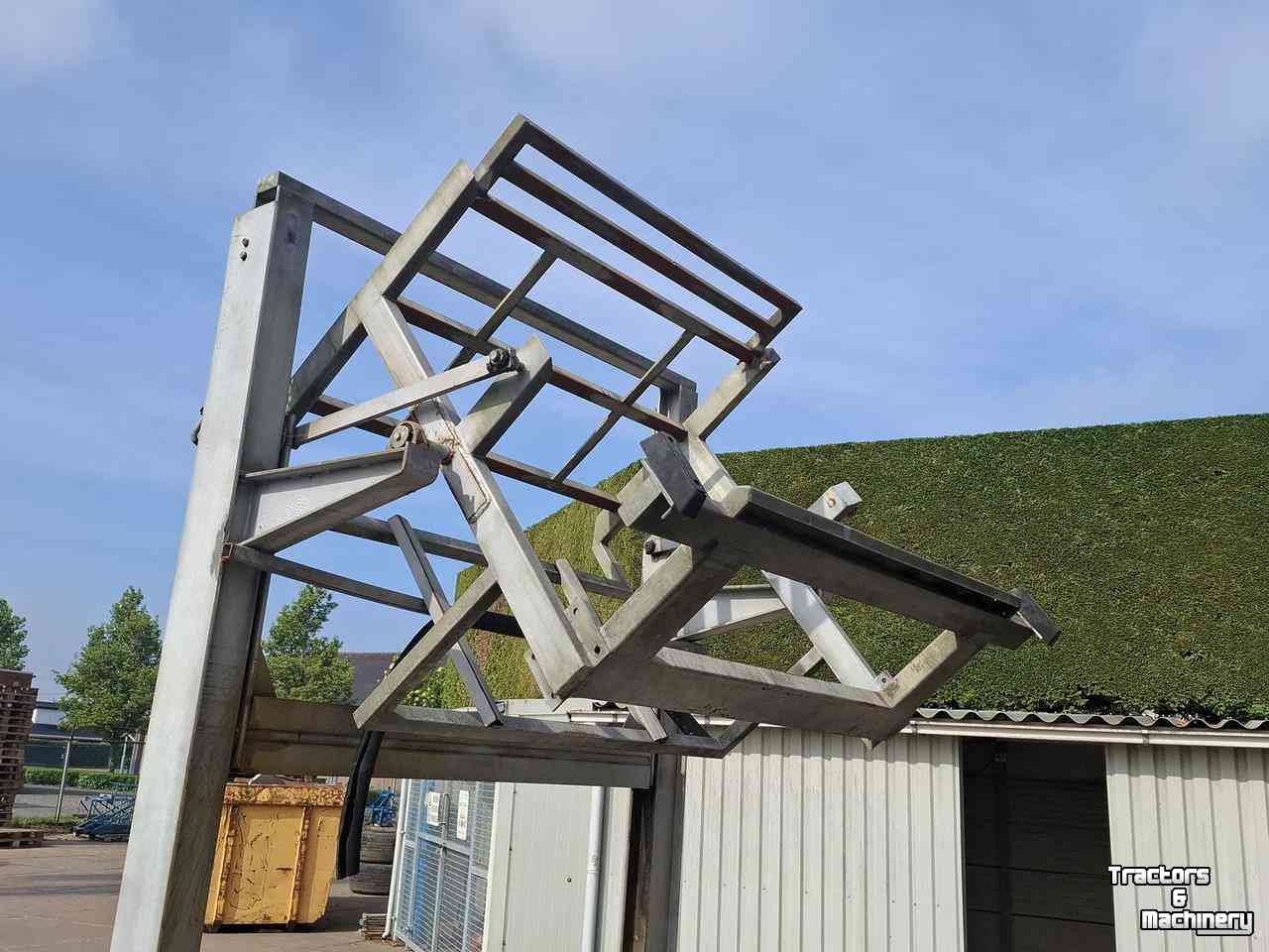 Bulk box tipper  Stationaire kistenkantelaar / kisten-kantelaar / kantelaar mechanisch