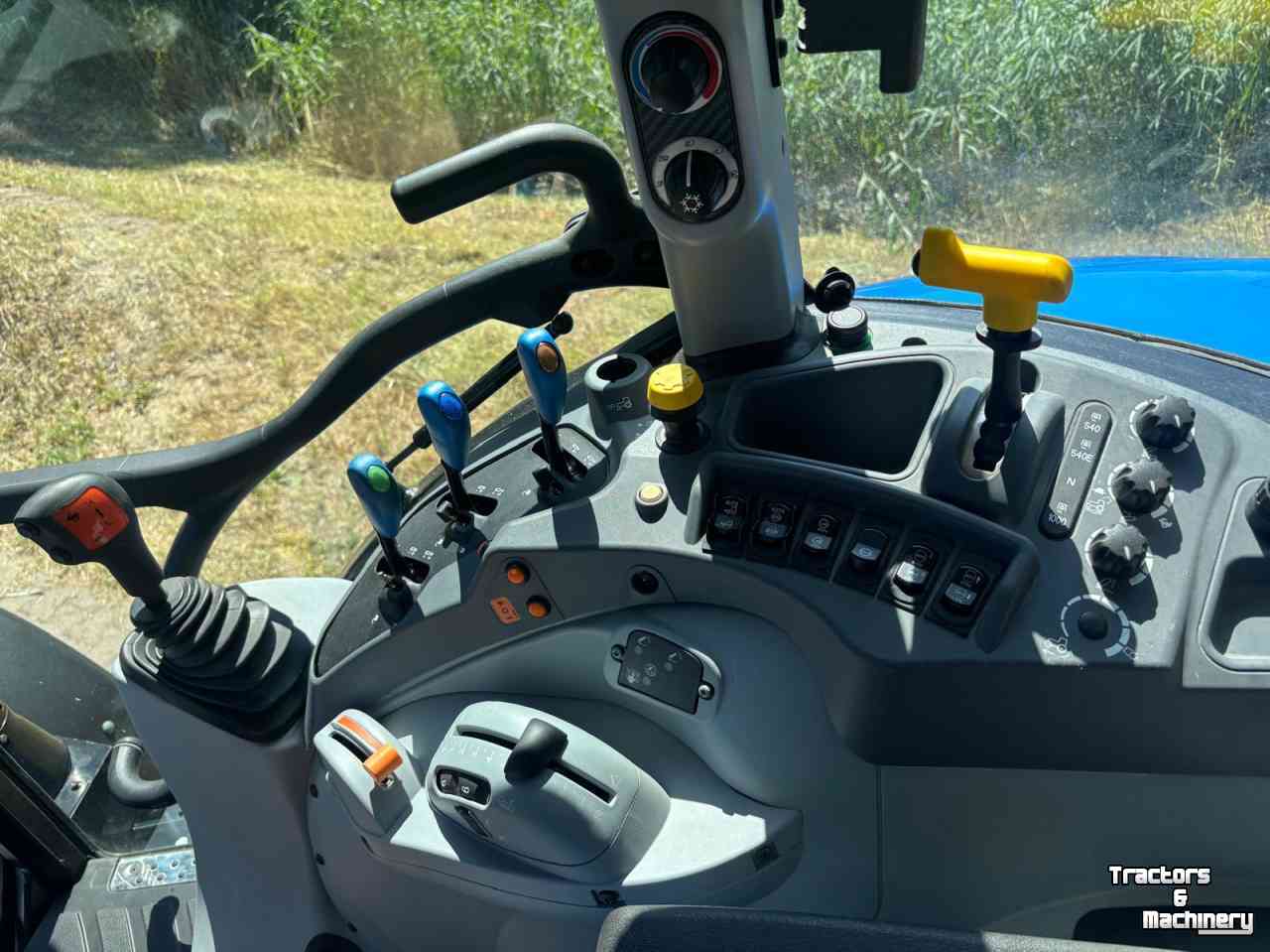 Tractor New Holland T5 120 EC