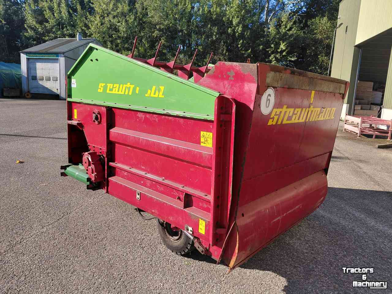 Silage-block distribution wagon Strautmann BVW blokkenwagen