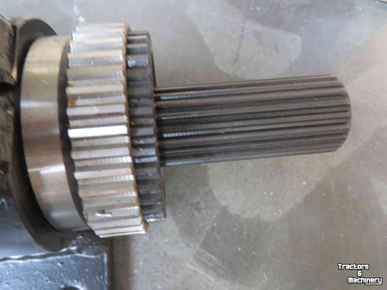 Cornhead New Holland Onderhoudsset Maisbek Parts nr: 87660020