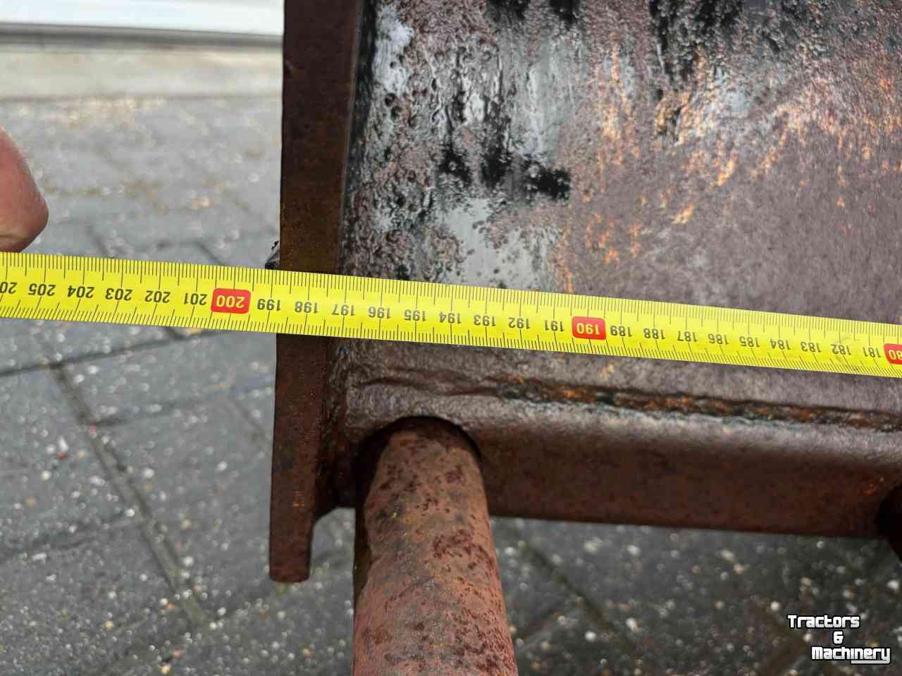 Front-end loader bucket / Front loader bucket Hekamp Greep standaard  -  Mestvork met bovenklem