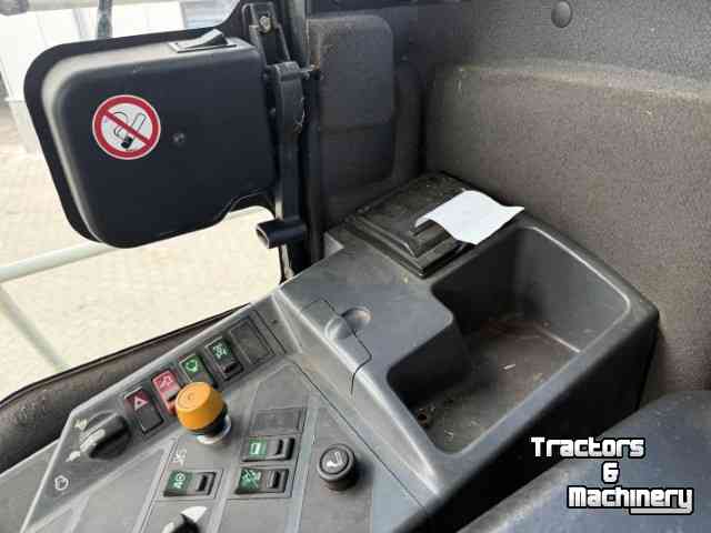 Forage-harvester Claas Jaguar 850-4 TRAC Speedstar - SOLD ---