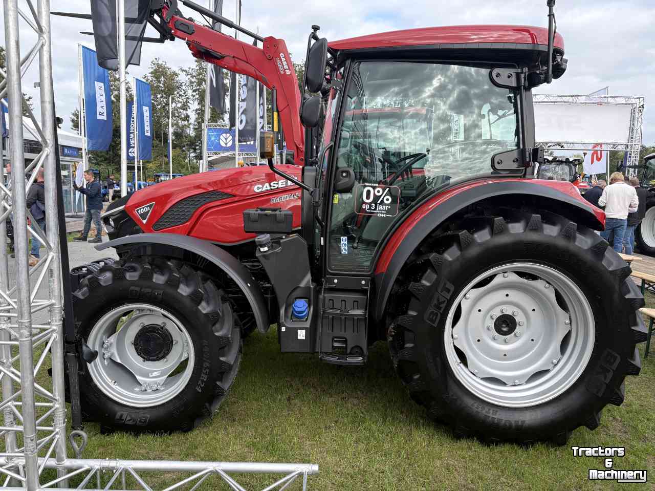 Tractor Case-IH Farmall 100a zeer scherp geprijsd 0% financiering