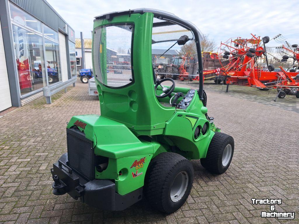 Wheelloader Avant 635