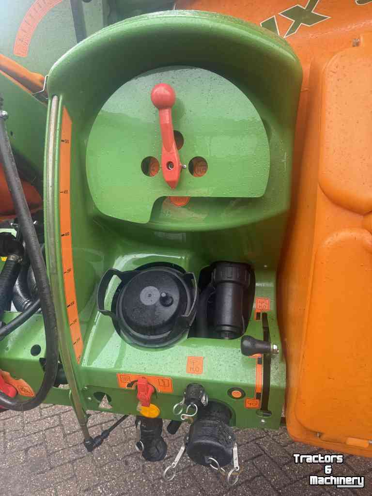 Fieldsprayer Amazone Ux5200