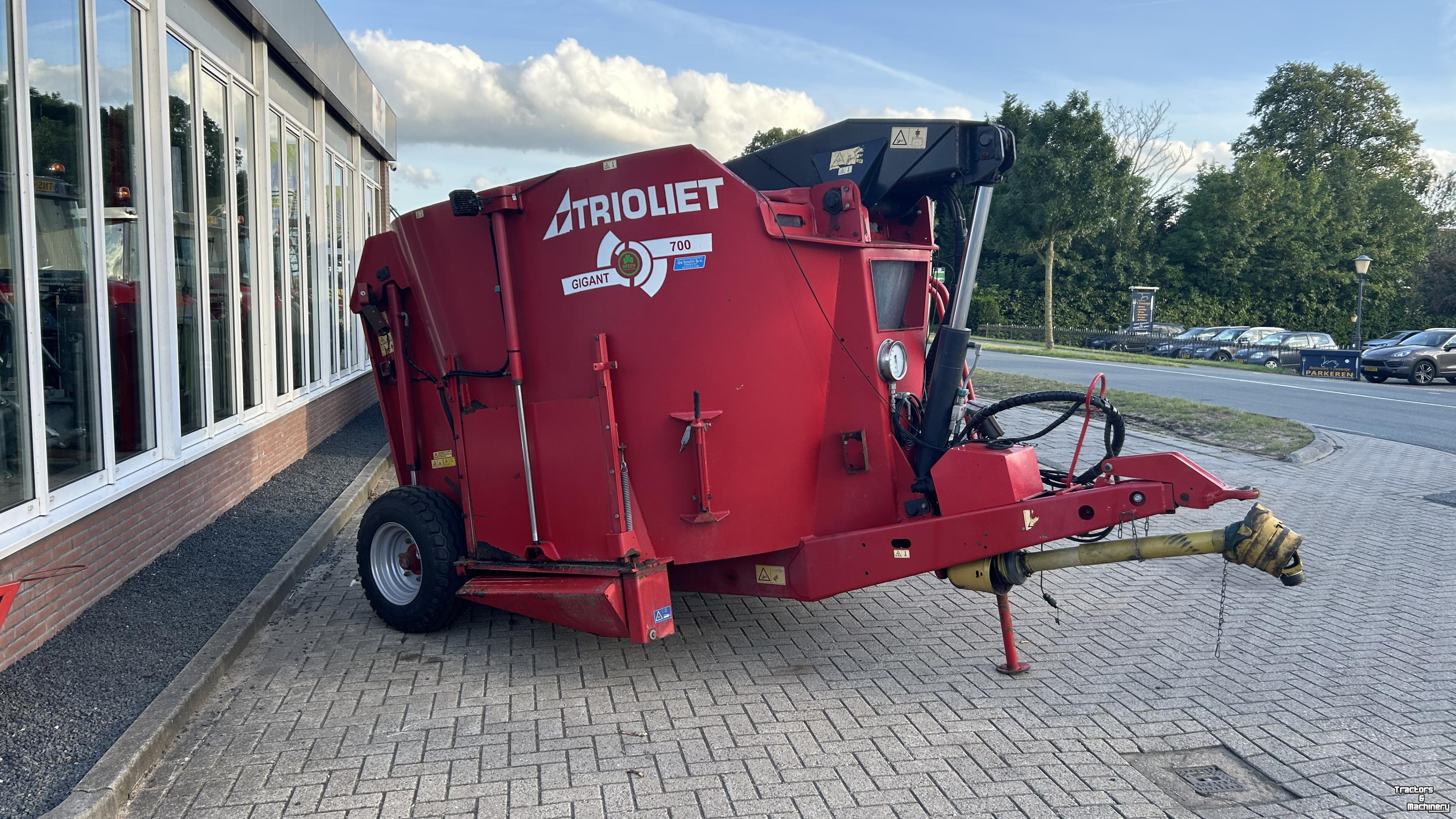 Vertical feed mixer Trioliet TRIOLIET GIGANT 700
