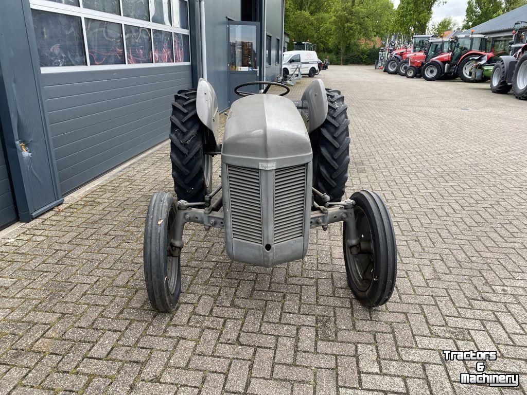 Tractor Massey Ferguson TEF