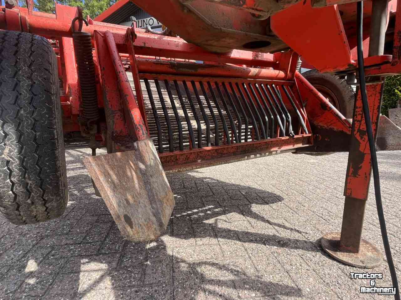 Onion harvester Grimme DL 1500, uienrooier, egelband