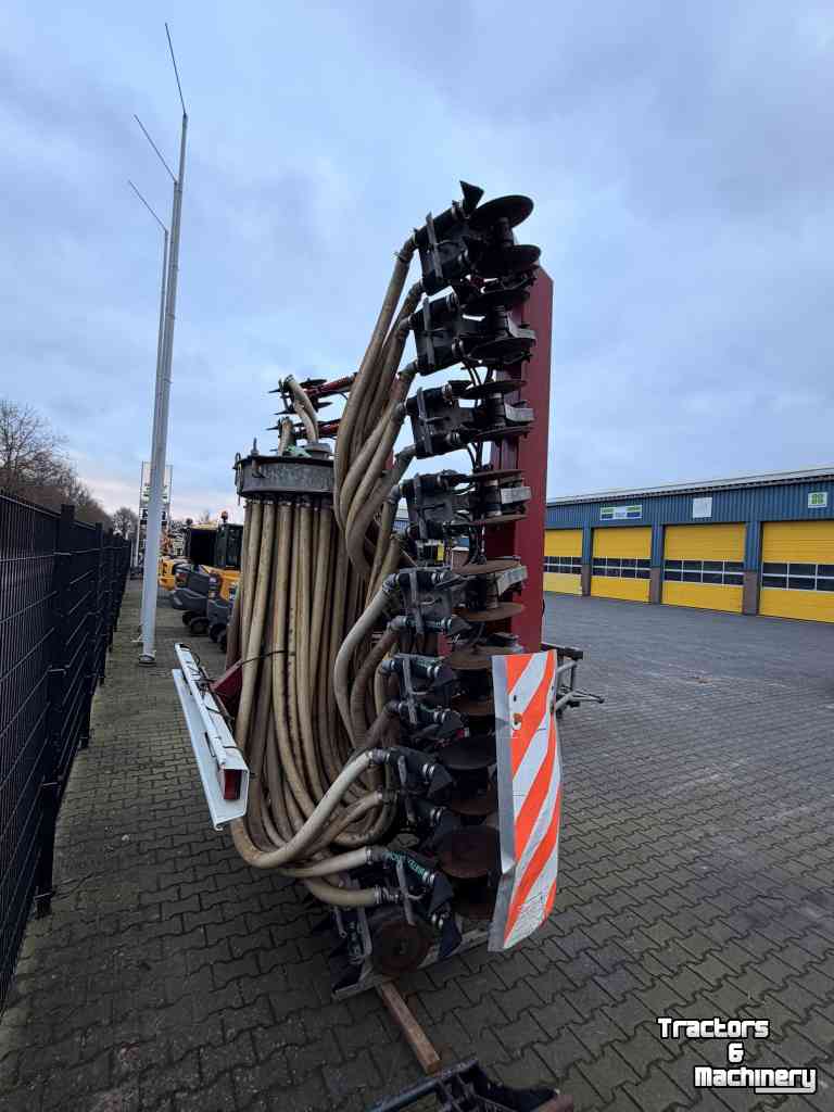 Grassland injector Duport DE 8044 All Track
