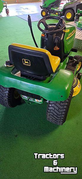 Ride-on mower John Deere LT155