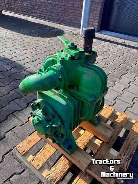 Manure pump Veenhuis Super pomp & Ipsam vacuümpomp mestpomp