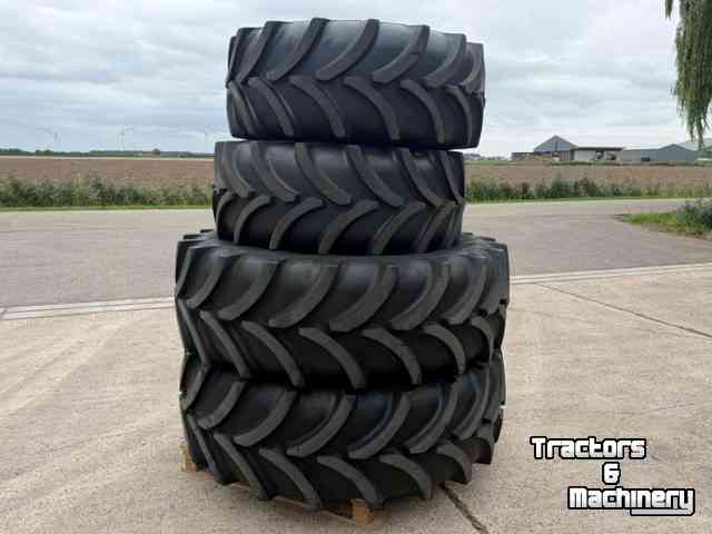 Wheels, Tyres, Rims & Dual spacers Vredestein 580/70R38-----480/70R24