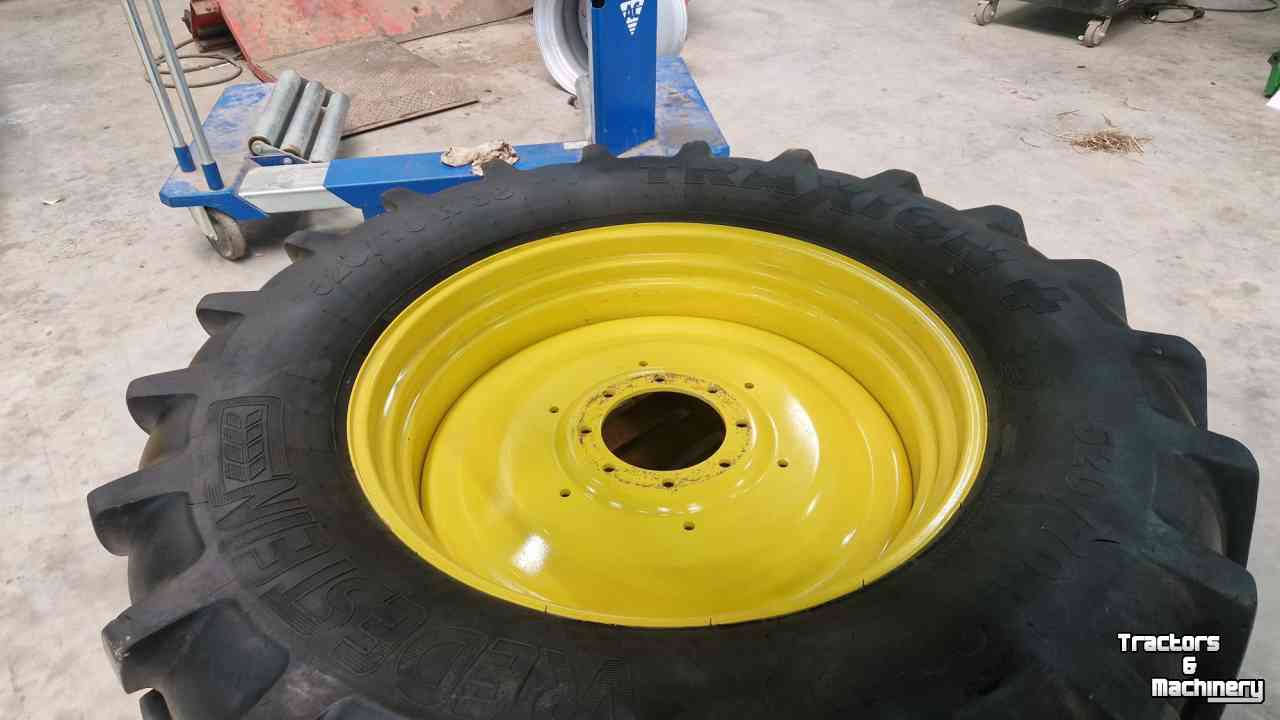 Wheels, Tyres, Rims & Dual spacers Vredestein 580/70R38-----480/70R24