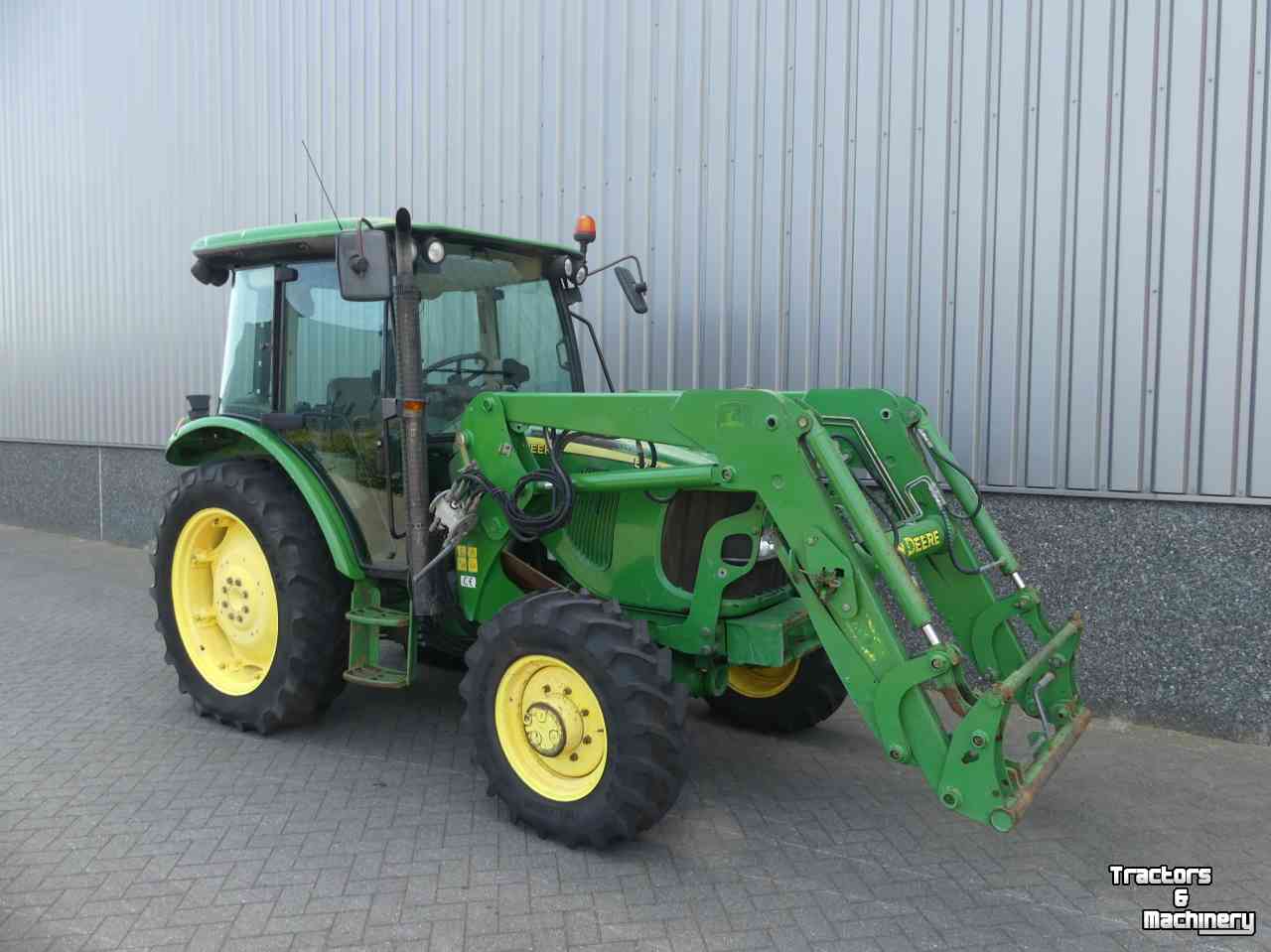 Tractor John Deere 5720