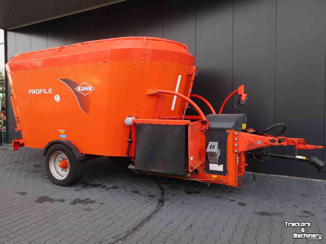 Vertical feed mixer Kuhn Profile 1880