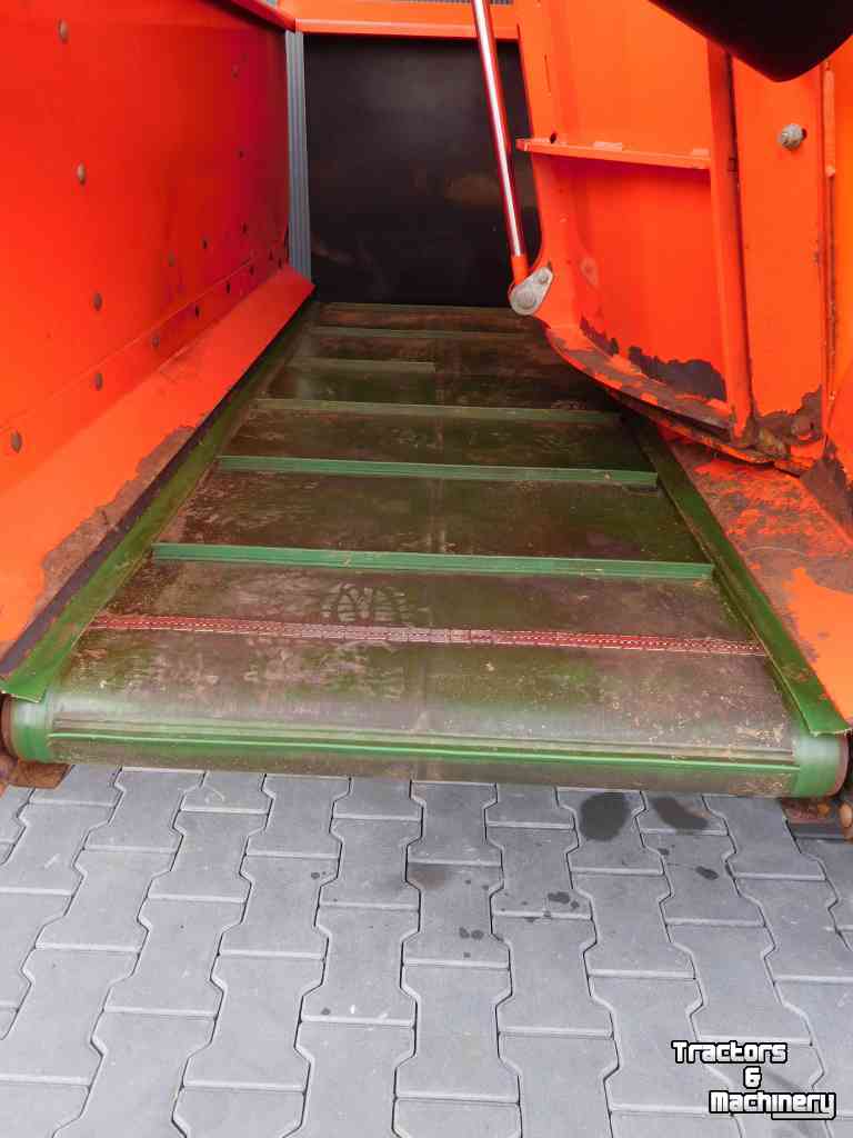 Vertical feed mixer Kuhn Profile 1880