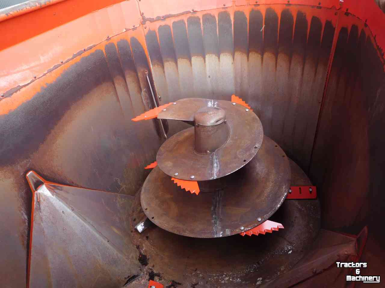 Vertical feed mixer Kuhn Profile 1880