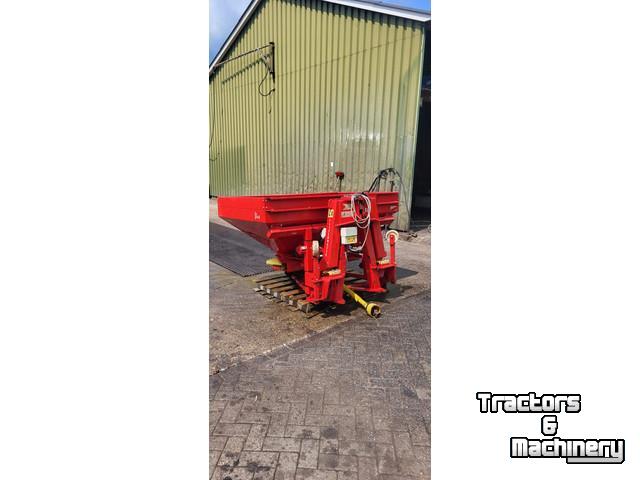 Fertilizer spreader Lely SE Centermatic met centronic strooicomputer