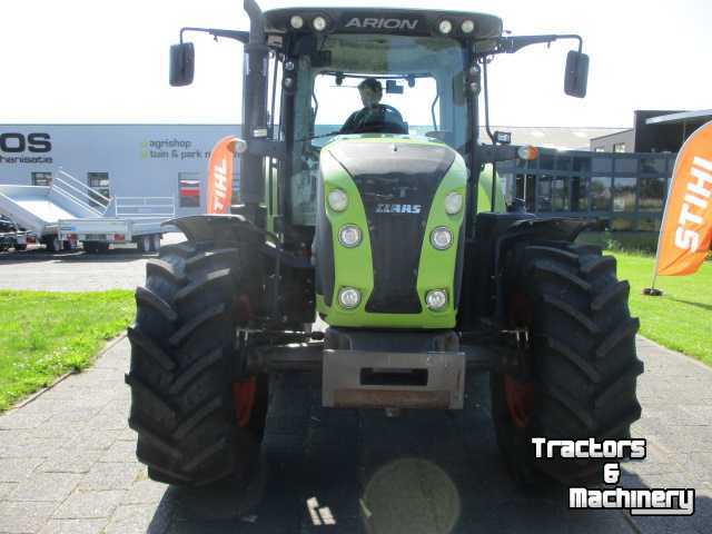 Tractors Claas Arion 520