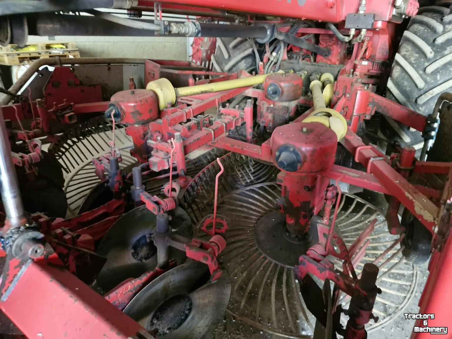 Sugar beet harvester Moreau Morreau Lexxis V1
