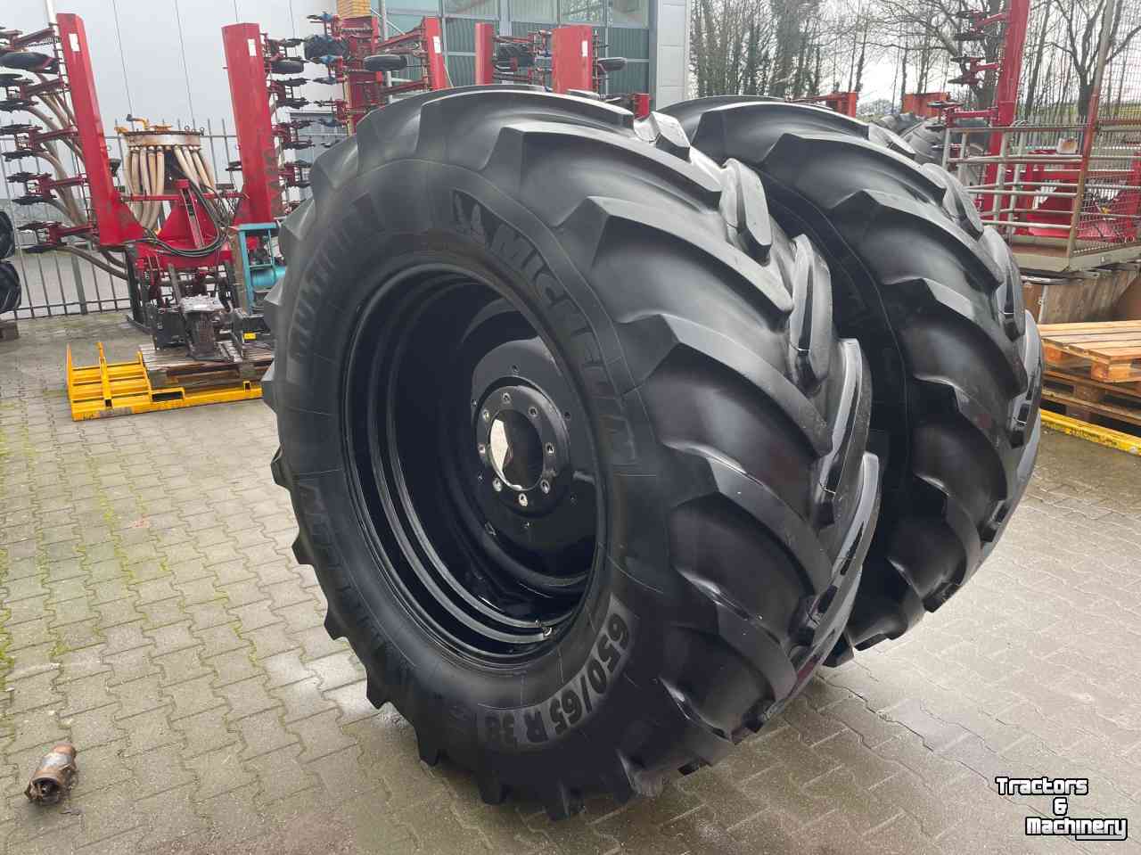 Wheels, Tyres, Rims & Dual spacers Michelin 650x65R38 Multibib