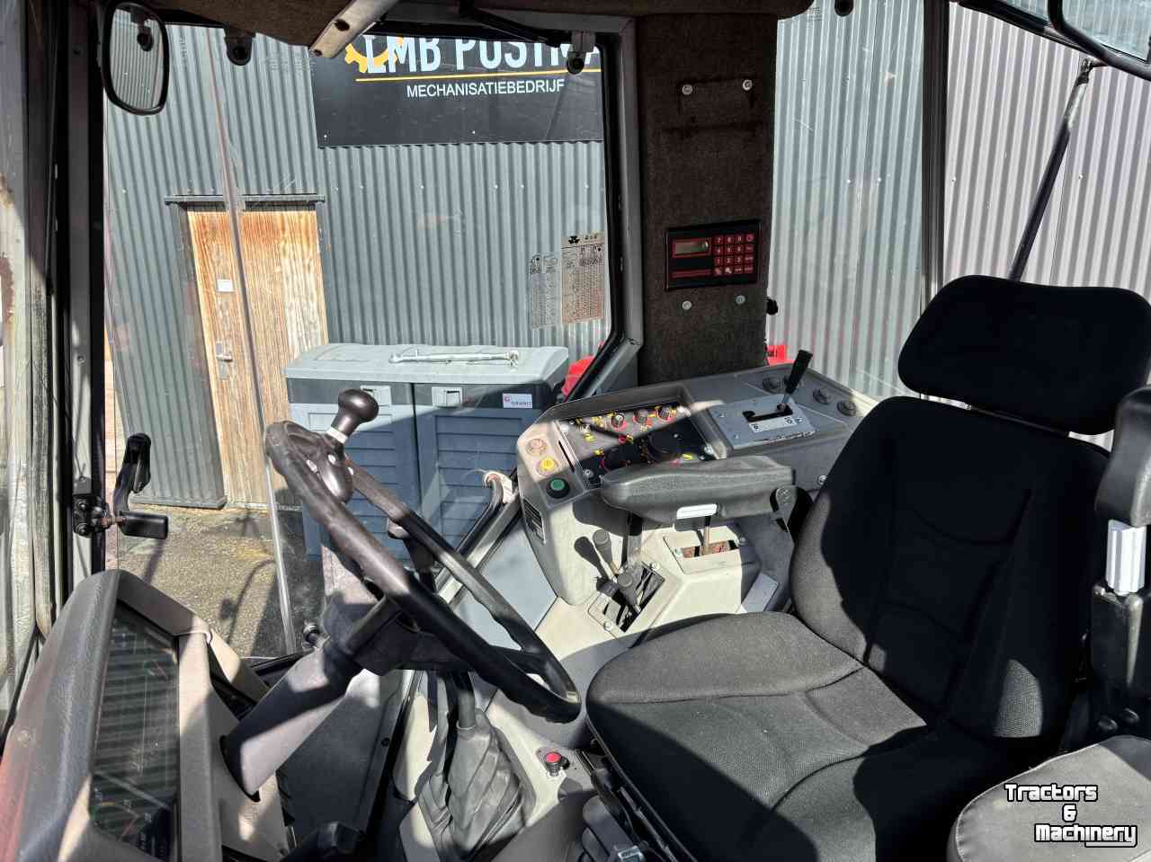 Tractor Massey Ferguson 3085 16x16 speedshift buffel