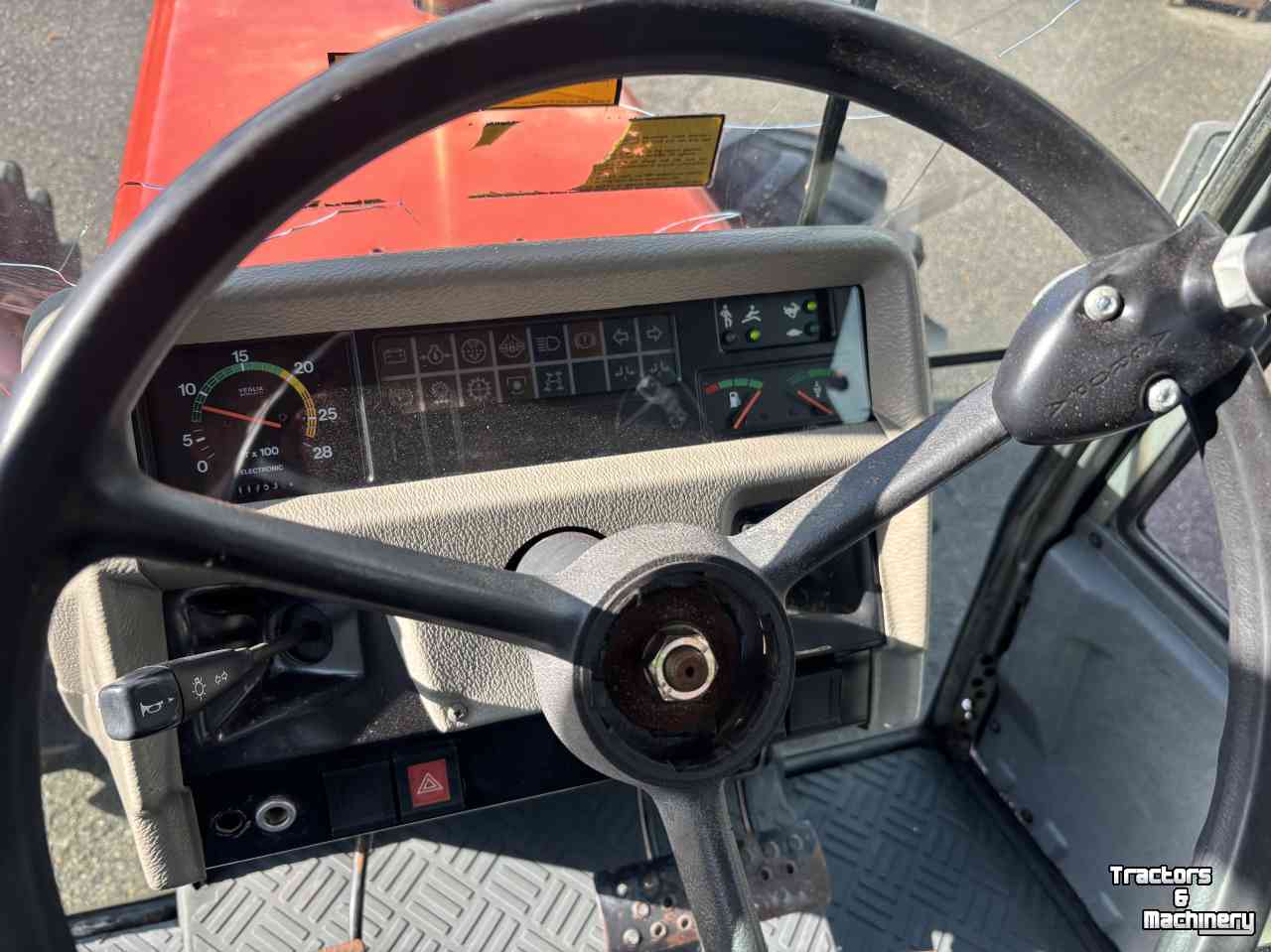 Tractor Massey Ferguson 3085 16x16 speedshift buffel