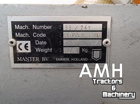 Other conveying equipment and accessories Manter Manter M1 Clipper  Clipper M1 Manter buisnet verpakkingsmachine wijnglas label tubular netting machine schlauchnetz Verpackungsmaschine