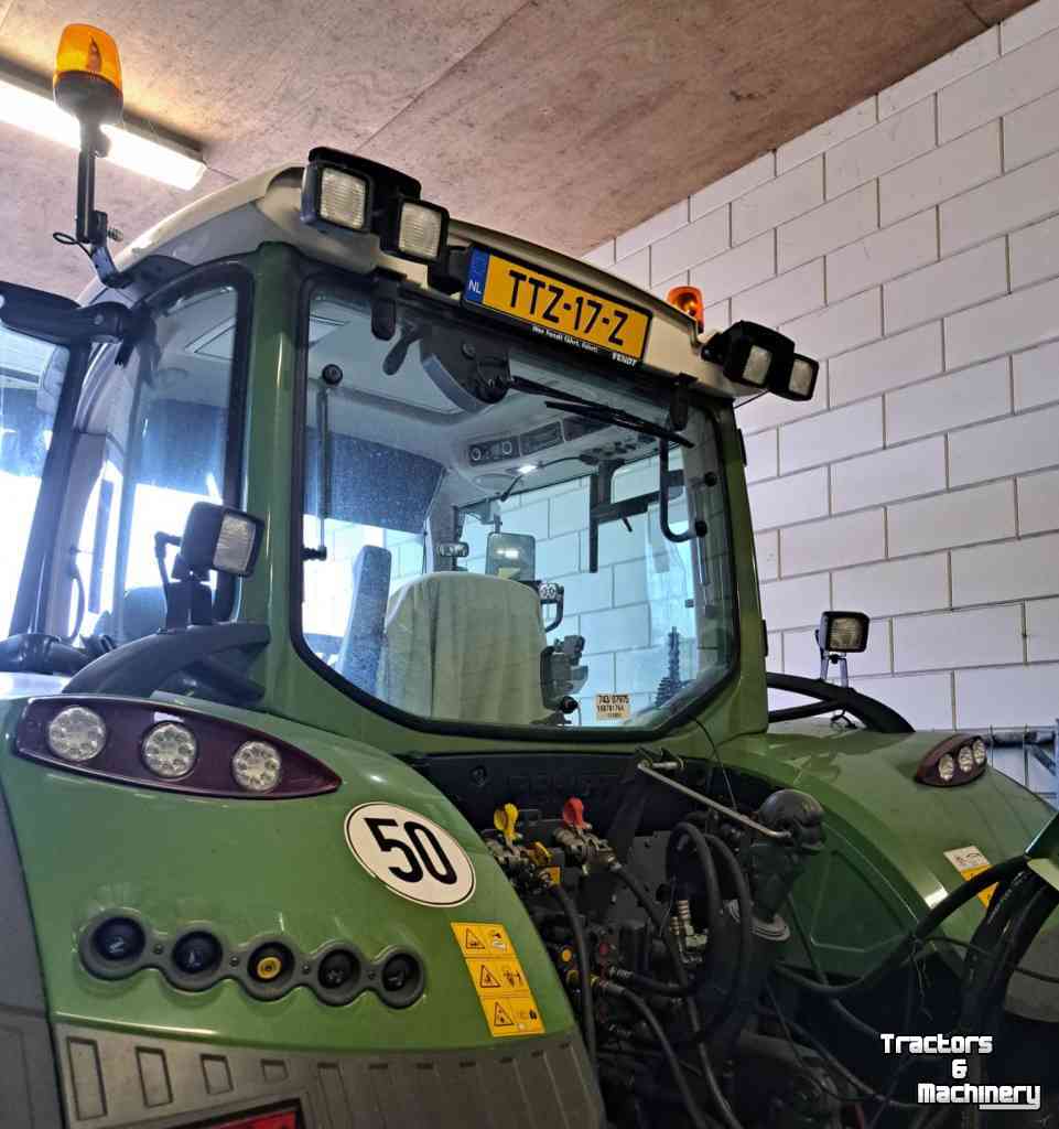 Tractors Fendt 724 S4 ProfiPlus