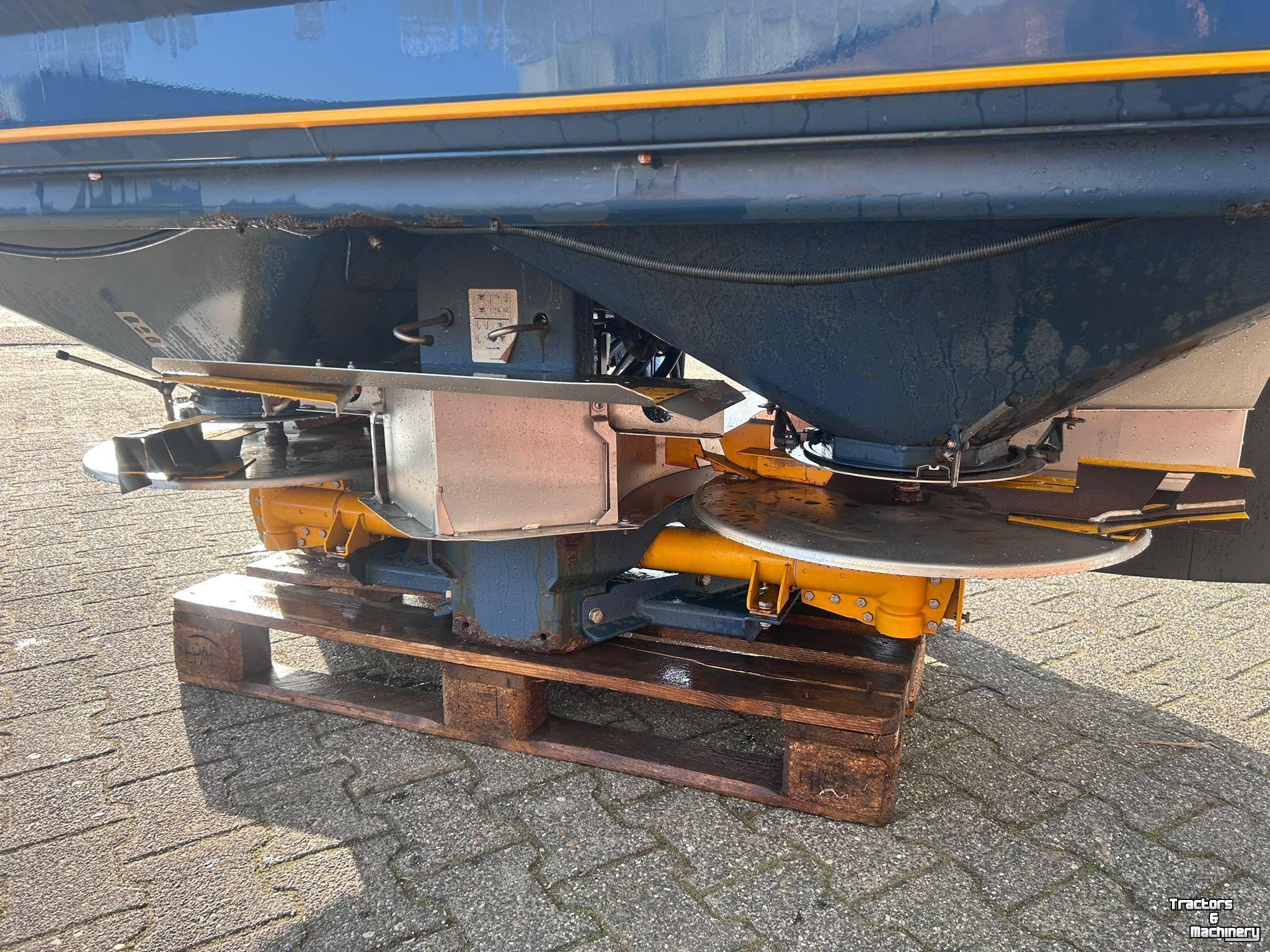 Grassland injector Bogballe M2