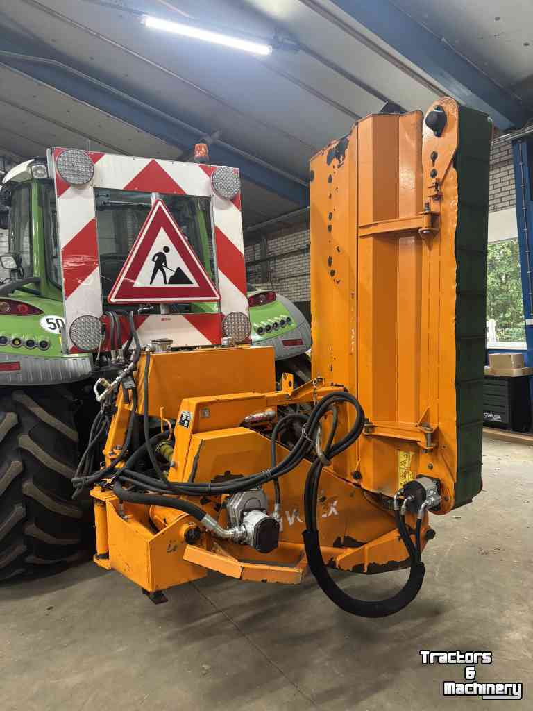 Flail mower Votex Jumbo flex 190 met afvoerband