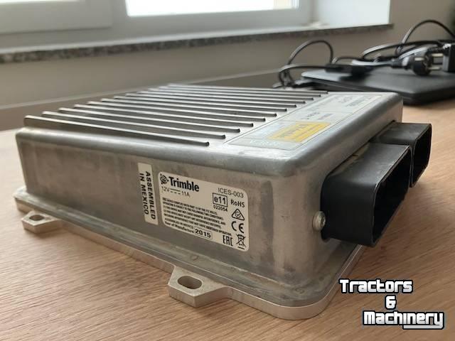 GPS steering systems and attachments Trimble NAV III Controller