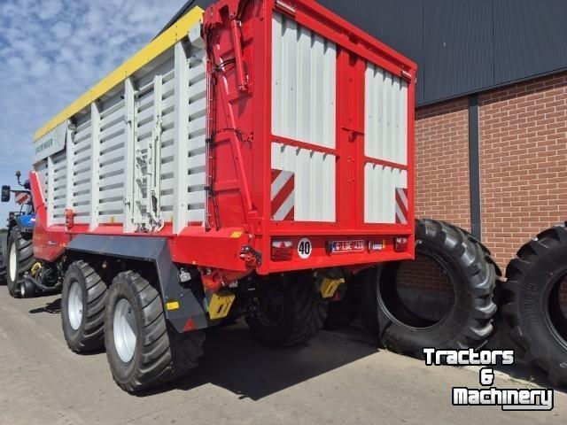 Self-loading wagon Pottinger Jumbo 7400