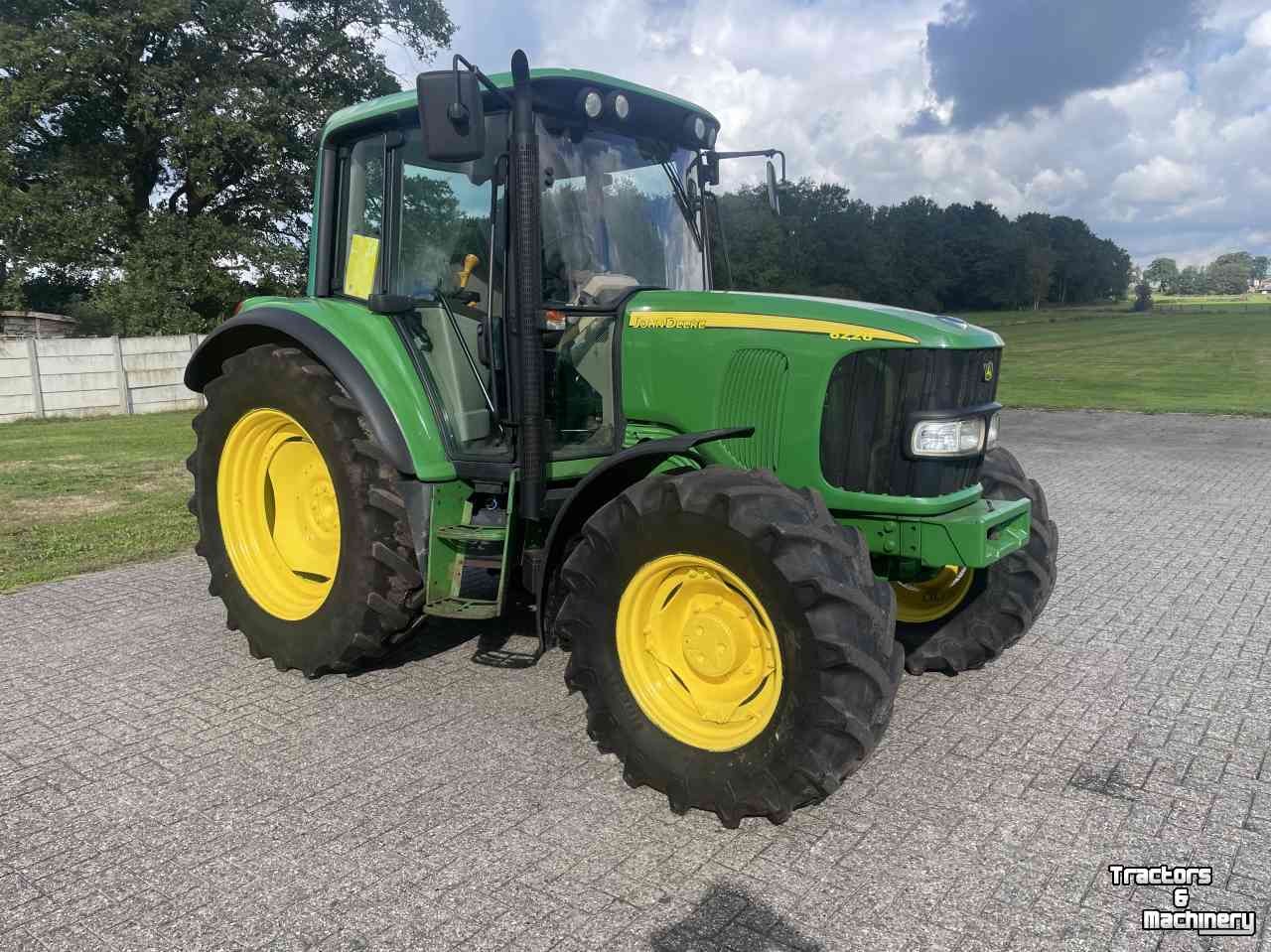 Tractor John Deere 6220 PowerQuad 24-speed