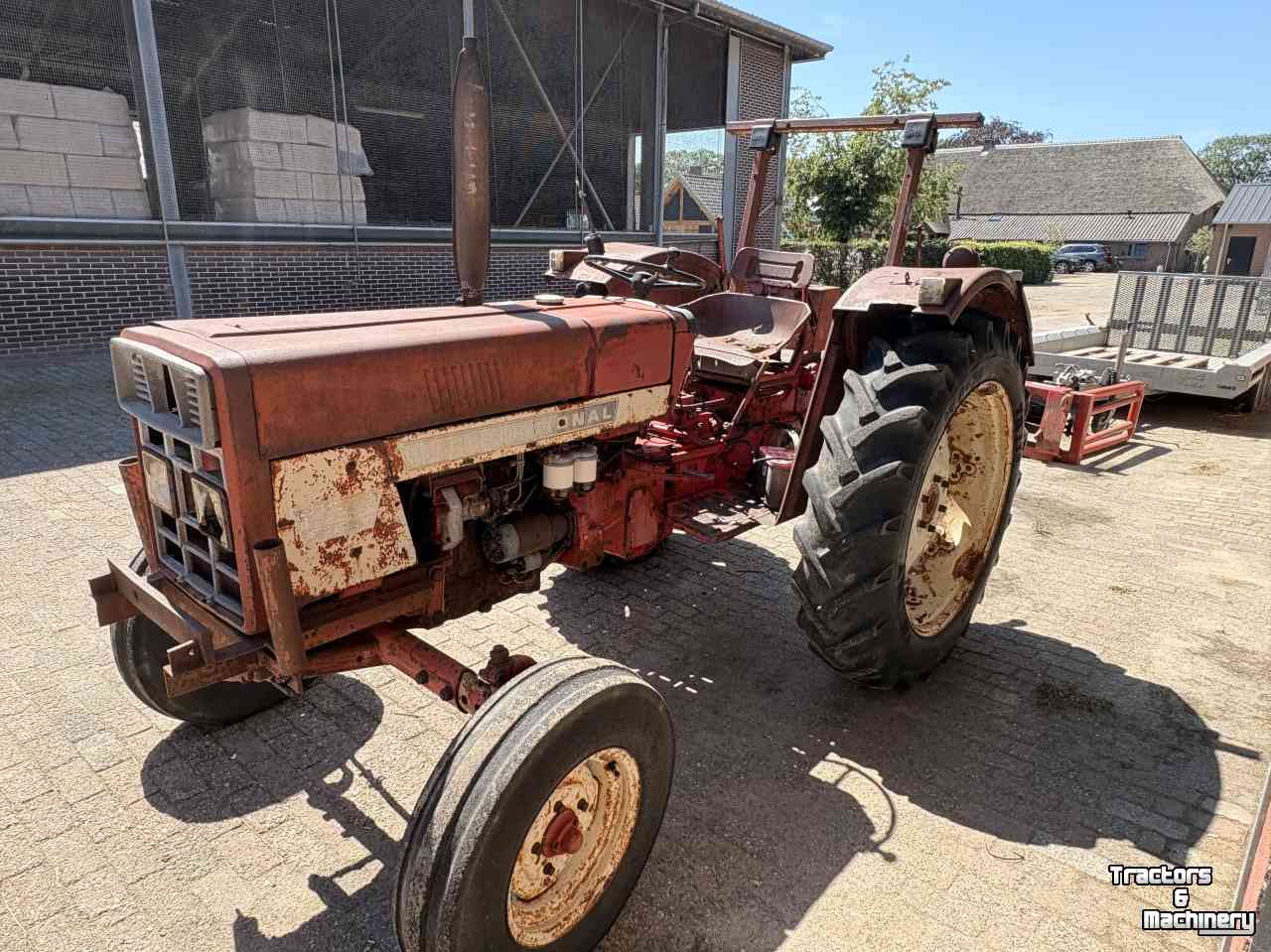 Horticultural Tractors International 423