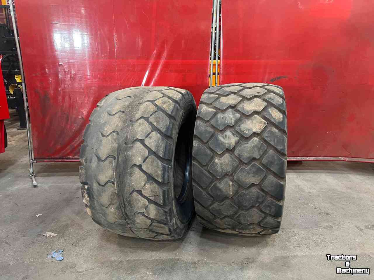 Wheels, Tyres, Rims & Dual spacers Alliance 600/50-22.5 A-390