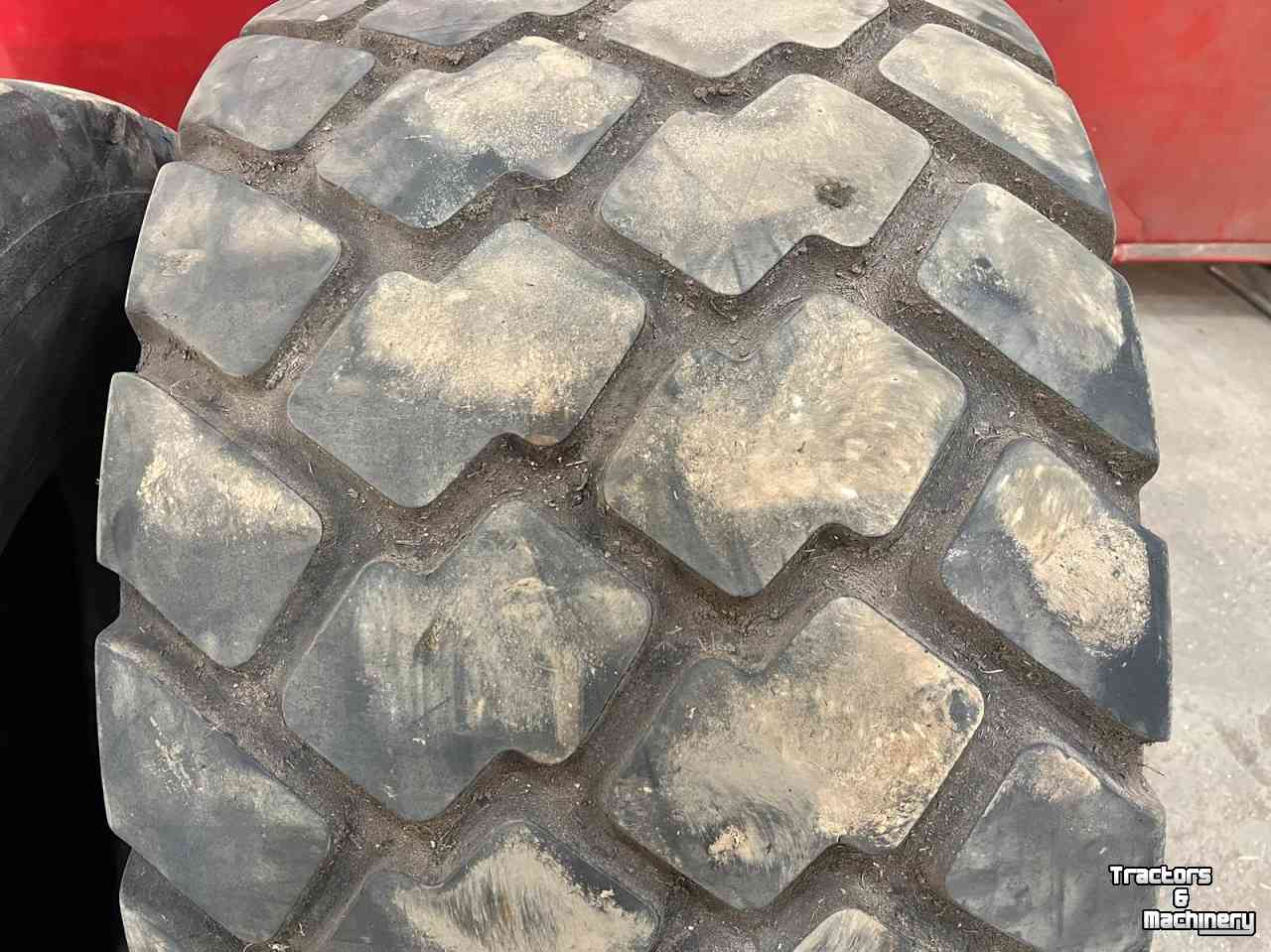 Wheels, Tyres, Rims & Dual spacers Alliance 600/50-22.5 A-390