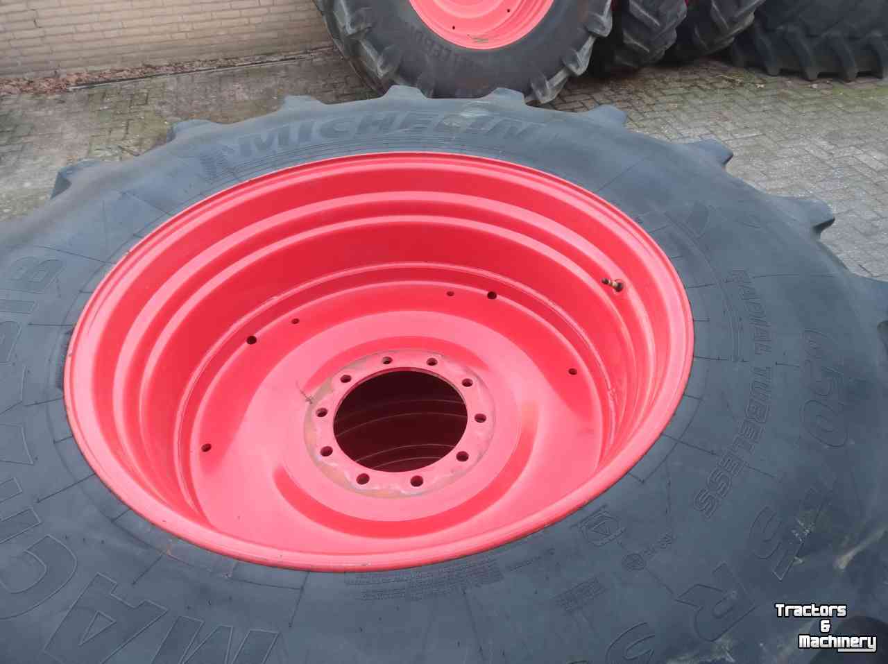 Wheels, Tyres, Rims & Dual spacers Michelin 650/75R38