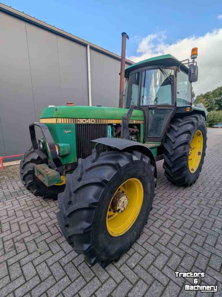 Tractor John Deere 3040