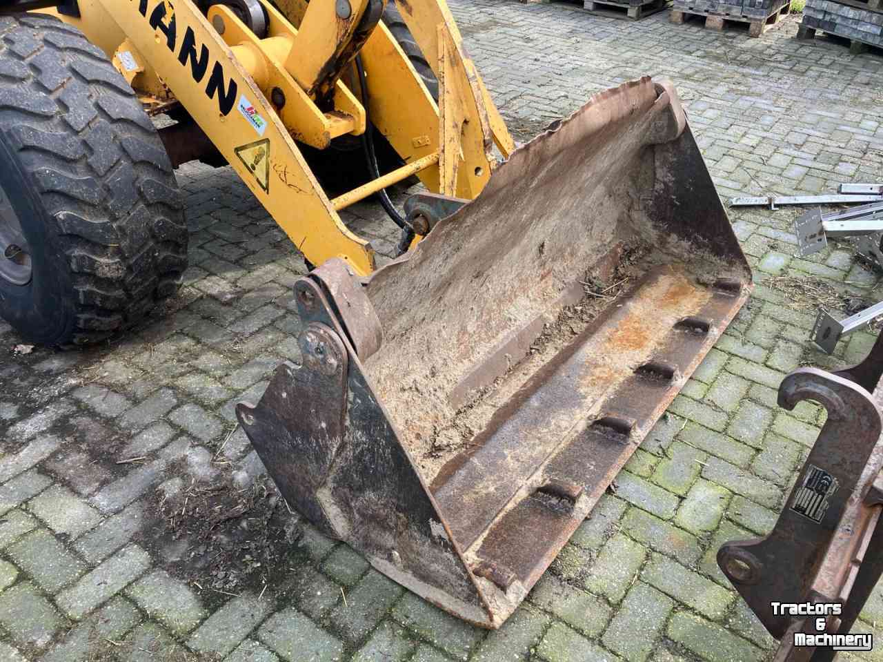 Wheelloader Ahlmann AL80 Shovel