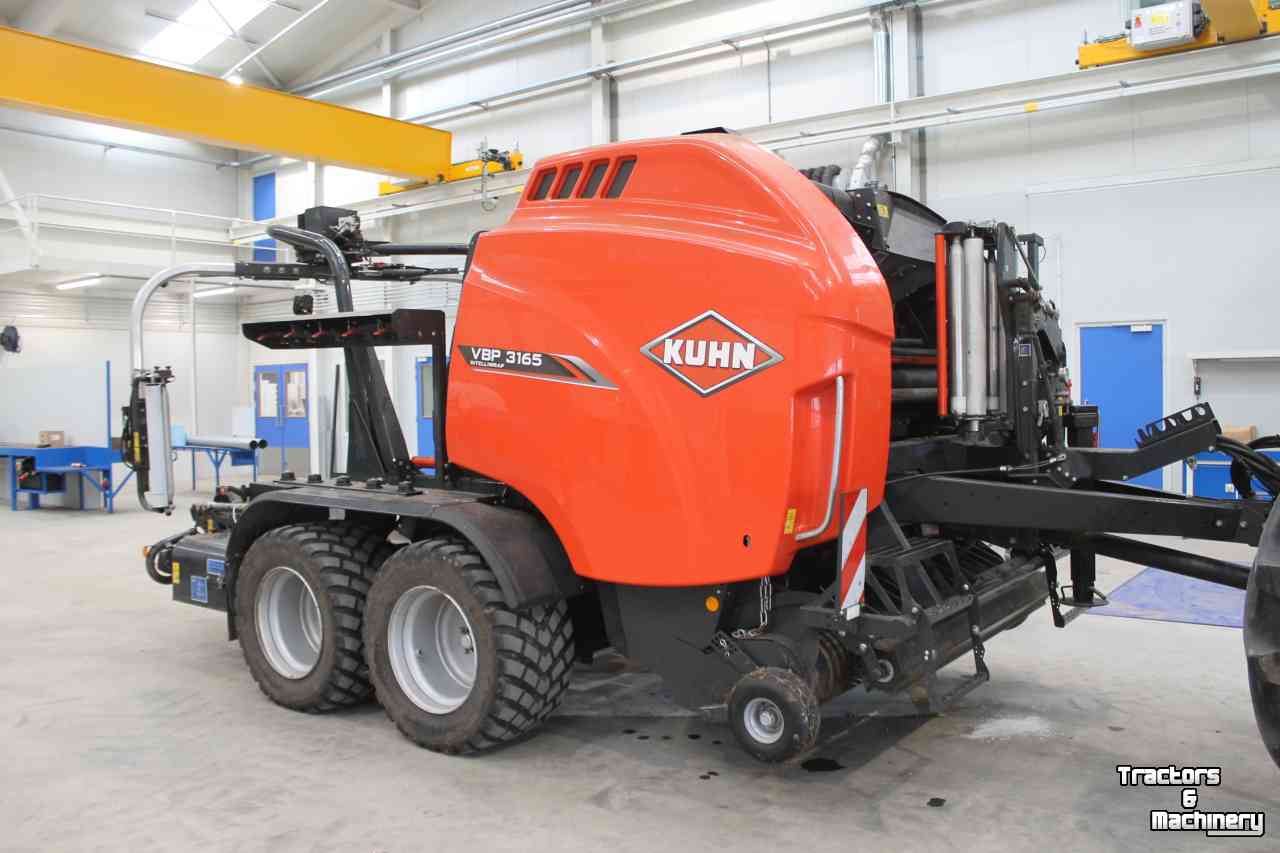 Balers Kuhn VBP3165 variabele ronde balenpers/wikkelcombinatie Foliebinding 3D wikkelaar