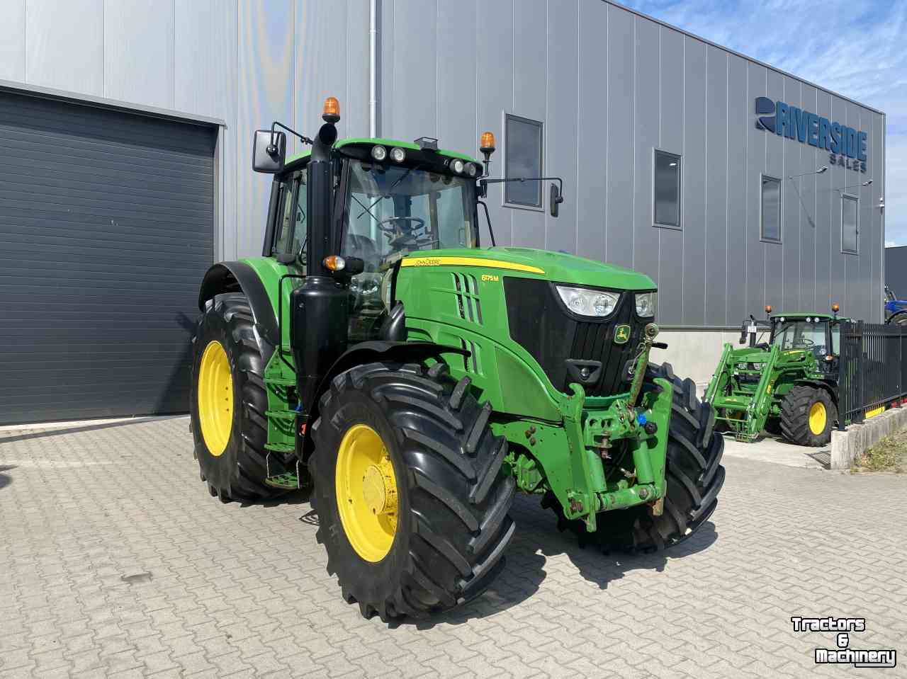 Tractor John Deere 6175M
