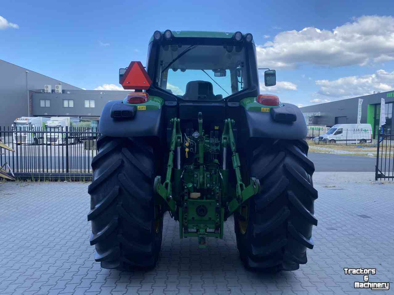 Tractor John Deere 6175M